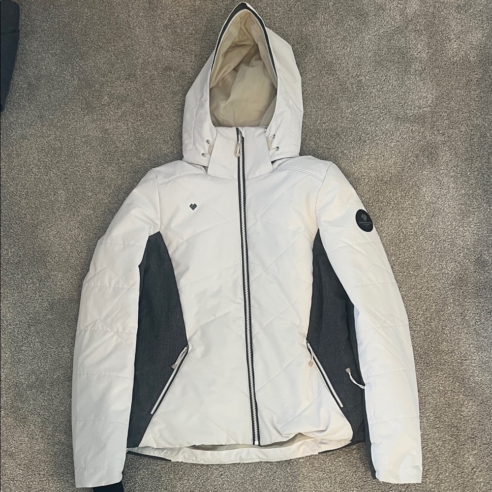 Gently used women’s Obermeyer ski jacket